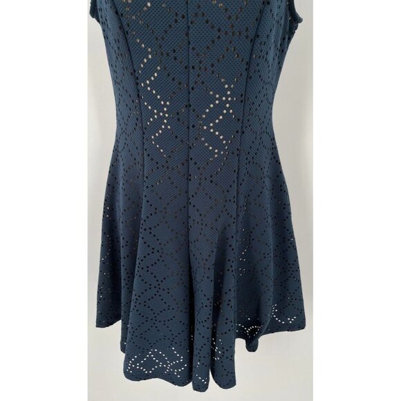 Francesca’s Collection Bird Cage Label Navy and Tan Dress Small A Line Lined - Picture 3 of 8